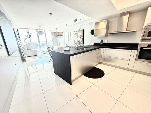 Komplex apartman Sunny Isles Beach, Miami-Dade County