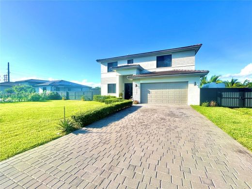 Villa - Miami, Miami-Dade County