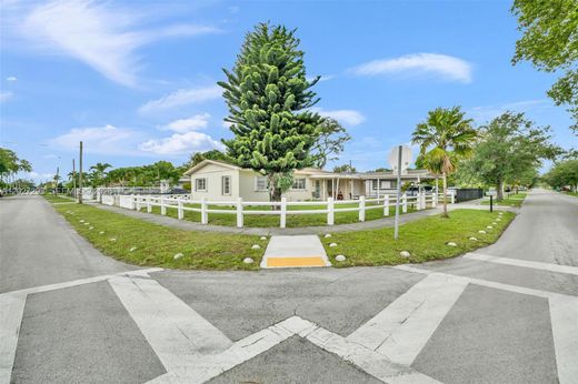 Villa a North Miami, Miami-Dade County