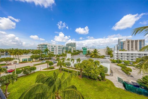 Komplex apartman Miami Beach, Miami-Dade County