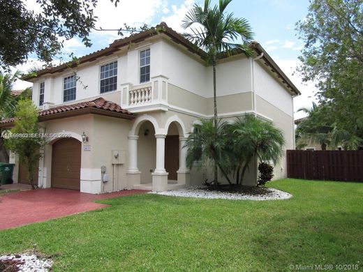 Townhouse in Miramar, Broward County