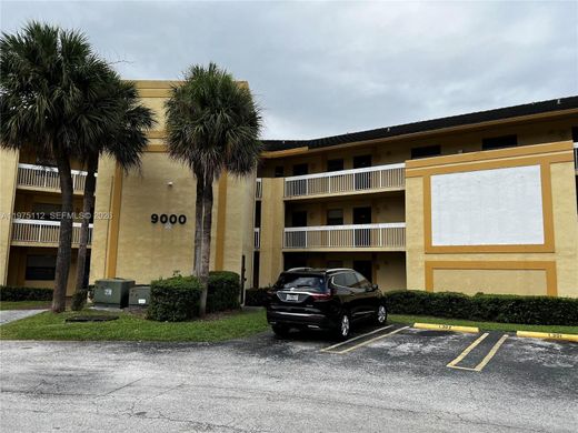 Жилой комплекс, Корал-Спрингс, Broward County