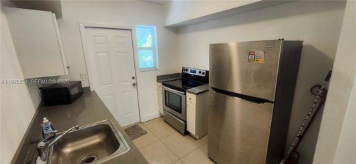 Edificio en Bay Harbor Islands, Miami-Dade County