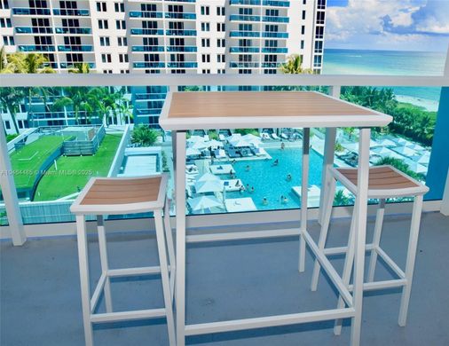 Complesso residenziale a Miami Beach, Miami-Dade County