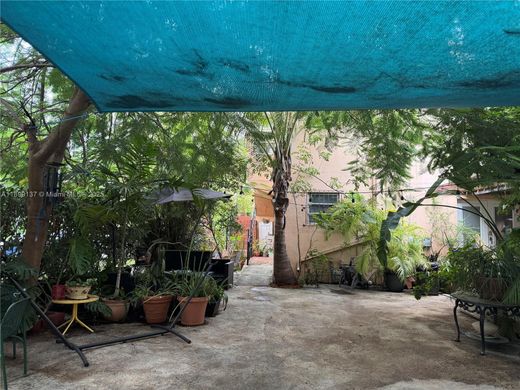 빌라 / 마이애미, Miami-Dade County