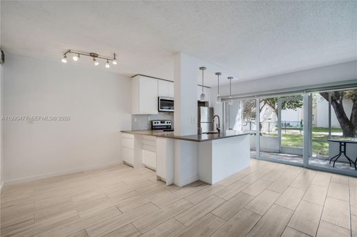 Residential complexes in Miami, Miami-Dade