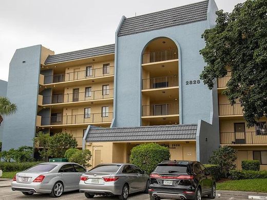 ウェストパームビーチ, Palm Beach Countyのアパートメント・コンプレックス