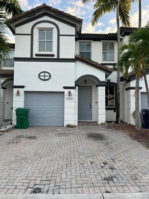 Townhouse in Doral, Miami-Dade