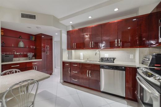 Complexos residenciais - Hallandale Beach, Broward County