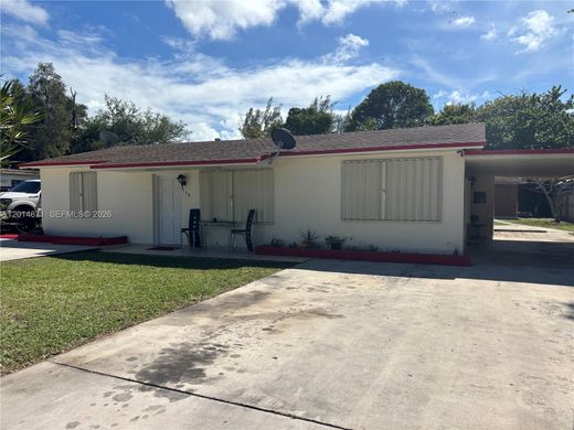 Villa - West Park, Broward County
