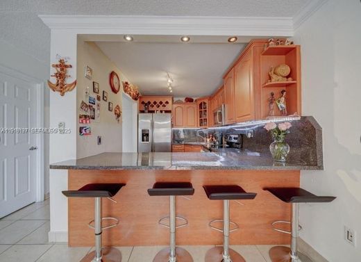 Residential complexes in Hialeah, Miami-Dade