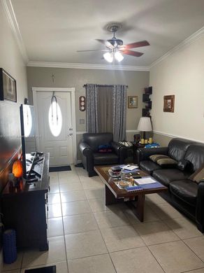 Complesso residenziale a Hialeah, Miami-Dade County