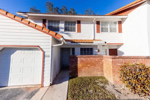 Townhouse in Coral Springs, Broward County