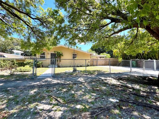 Villa en Hialeah, Miami-Dade County