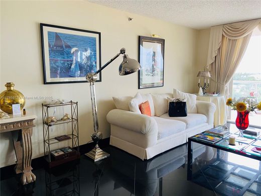 Complexes résidentiels à Surfside, Comté de Miami-Dade