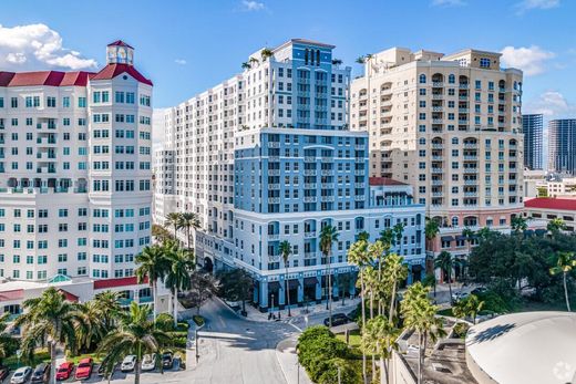 West Palm Beach, Palm Beach Countyのアパートメント・コンプレックス