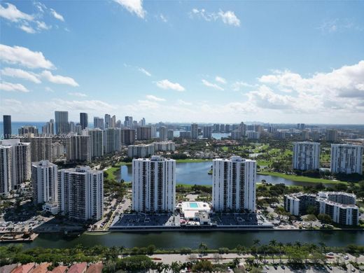 Residential complexes in Aventura, Miami-Dade