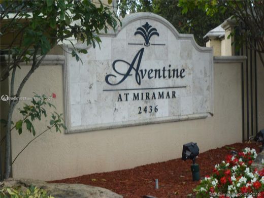 콘도미니엄 / Miramar, Broward County