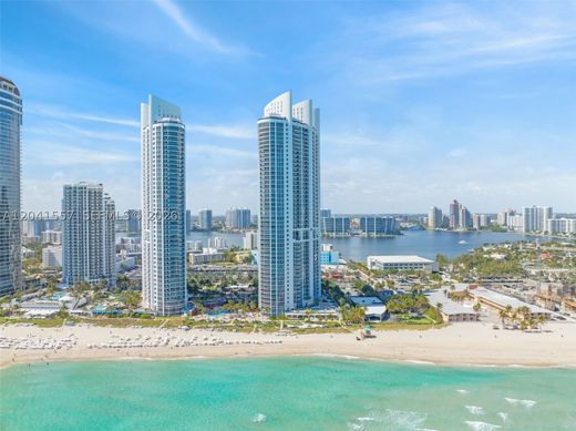 Residential complexes in Sunny Isles Beach, Miami-Dade