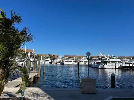 Residential complexes in Jupiter, Palm Beach