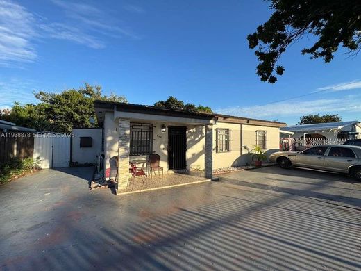 别墅  Hialeah, Miami-Dade County