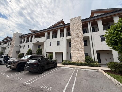 Residential complexes in Doral, Miami-Dade