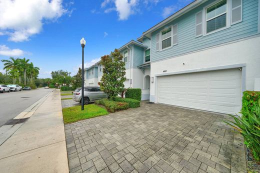 Townhouse in Palm Beach Gardens, Palm Beach