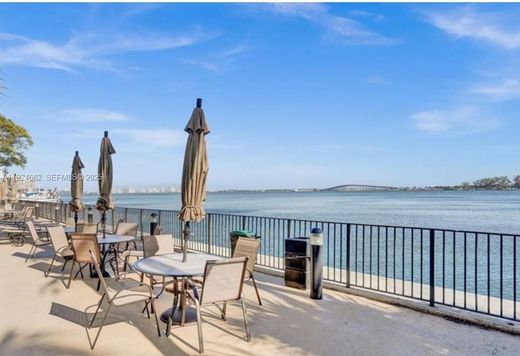 Complesso residenziale a Miami, Miami-Dade County