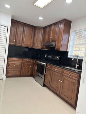 Townhouse in Sunrise, Broward County