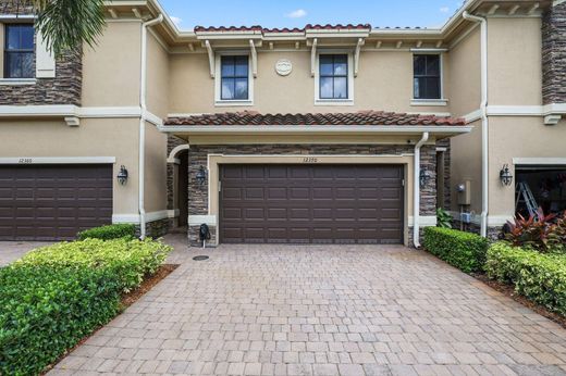 Townhouse - Davie, Broward County