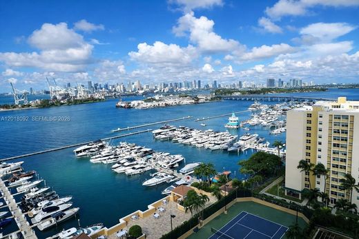 Residential complexes in Miami Beach, Miami-Dade