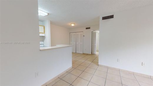 Residential complexes in Miami, Miami-Dade