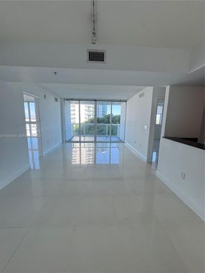 Complesso residenziale a Miami, Miami-Dade County