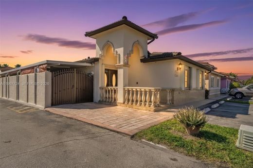 Komplex apartman Hialeah Gardens, Miami-Dade County