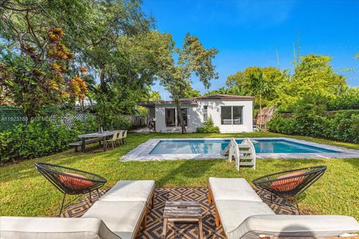 Villa - Miami, Miami-Dade County