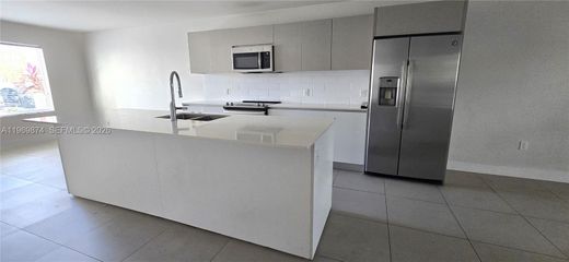 Komplex apartman Miami, Miami-Dade County
