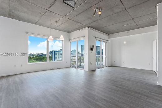 Residential complexes in Miami, Miami-Dade