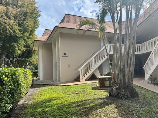 Komplex apartman Miami Lakes, Miami-Dade County