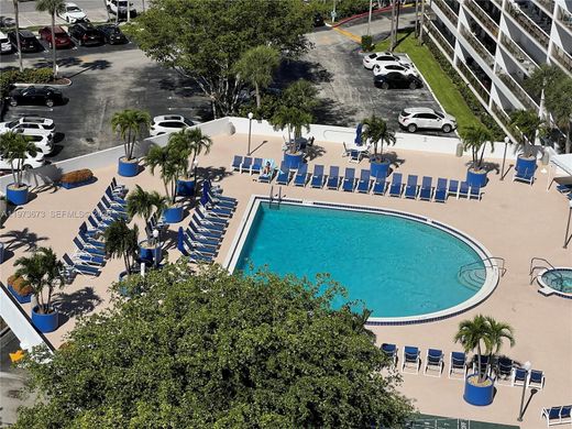 Residential complexes in Aventura, Miami-Dade
