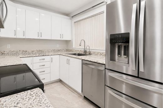 Complexos residenciais - Miami, Miami-Dade County