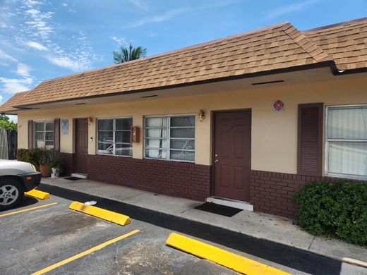 Wohnkomplexe in Lauderdale Lakes, Broward County