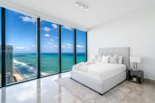 Жилой комплекс, Sunny Isles Beach, Miami-Dade County