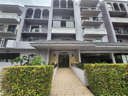 Complexes résidentiels à Miami, Comté de Miami-Dade