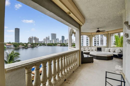 Complexes résidentiels à Aventura, Comté de Miami-Dade