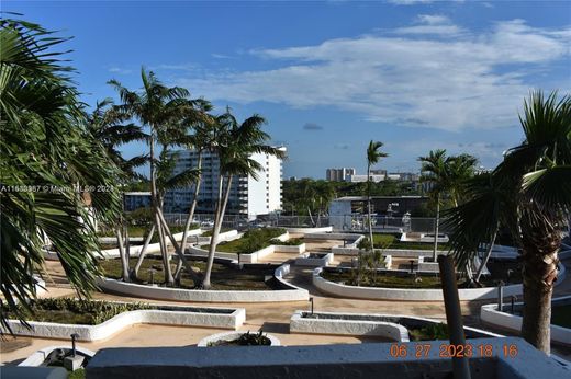 Wohnkomplexe in North Miami, Miami-Dade County