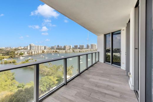 Wohnkomplexe in North Miami Beach, Miami-Dade County