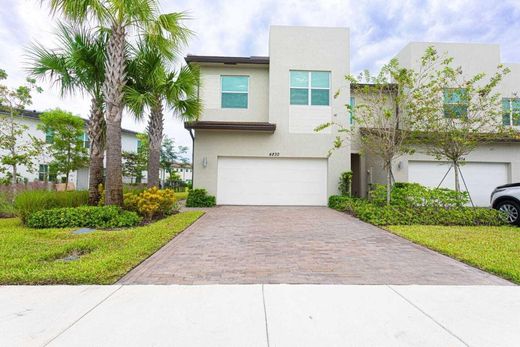 Townhouse in Lake Worth, Palm Beach