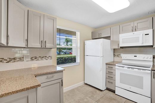 Complexos residenciais - Dania Beach, Broward County