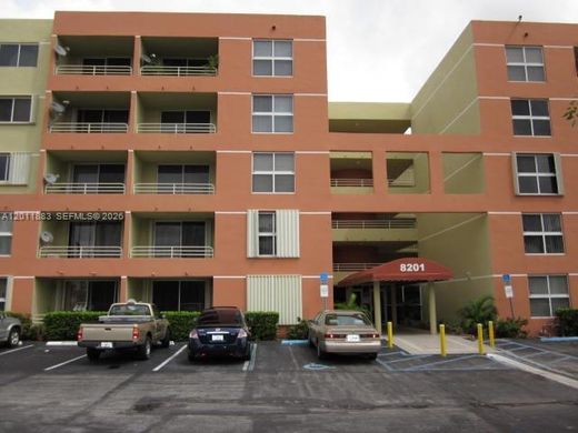 Complexes résidentiels à Miami, Comté de Miami-Dade