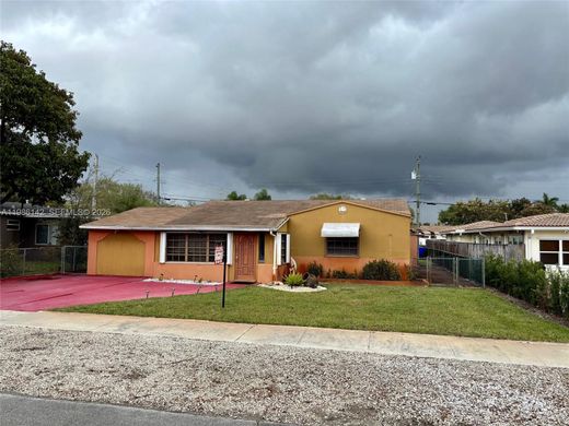 Villa in Hollywood, Broward County
